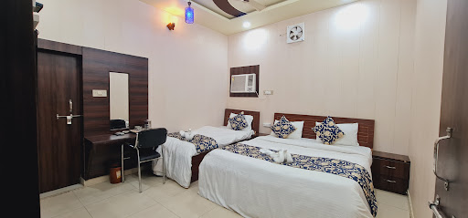 Hotel Vrindavan Palace