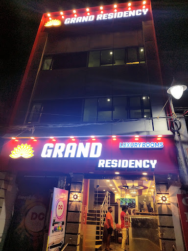 Grand residency