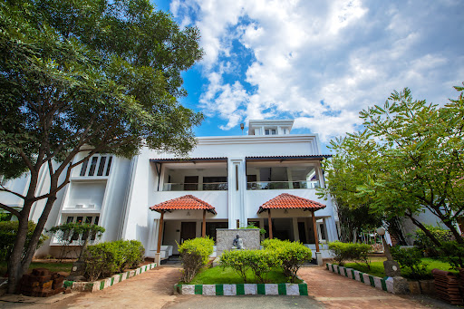 Poppys Vista Hotel