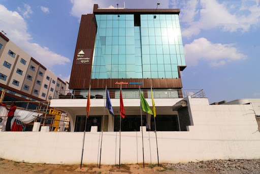 Capital O 30365 Hotel Ambassador Royale