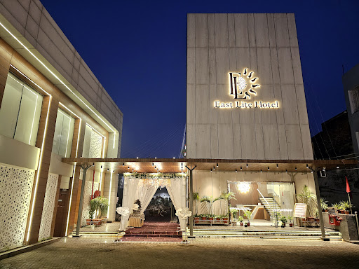 East Lite Hotel