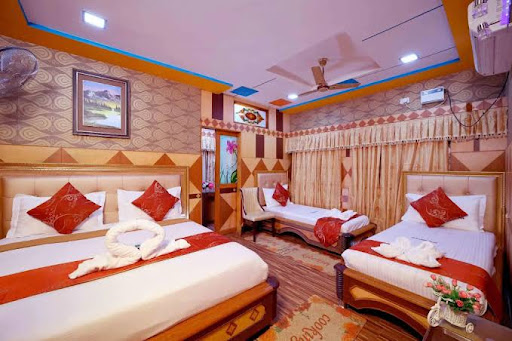 Hotel Shri Swarna's Palace