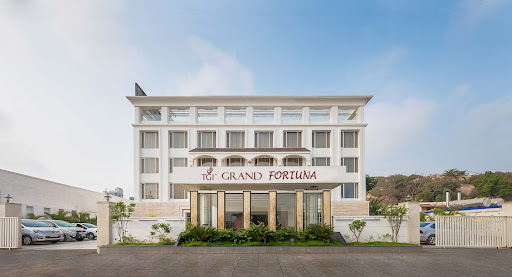 TGI Grand Fortuna, Hosur