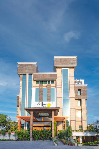 Hotel Saffron Leaf