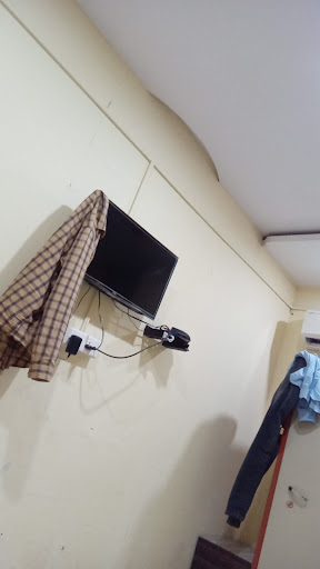 STAYMAKER Hotel Madhuwan Heights
